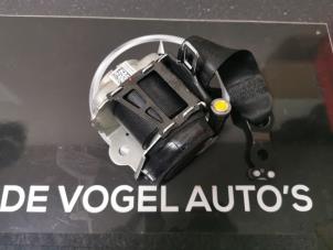New Rear seatbelt tensioner, right Mercedes GLC (X253) Price € 145,20 Inclusive VAT offered by De Vogel Auto's B.V.