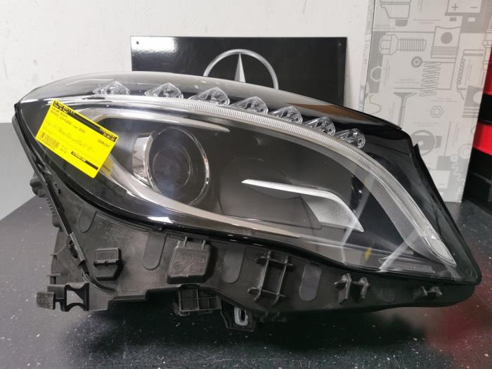 Headlights, right with part number A1569061800 stock
