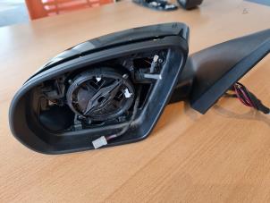 Used Wing mirror, left Mercedes C (W205) Price € 302,50 Inclusive VAT offered by De Vogel Auto's B.V.
