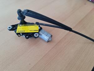 Used Rear wiper motor Mercedes GLC (X253) Price € 60,50 Inclusive VAT offered by De Vogel Auto's B.V.
