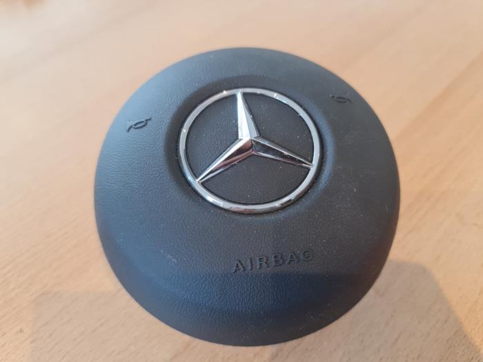 Airbag izquierda (volante) de un Mercedes-Benz C (W205)  2021