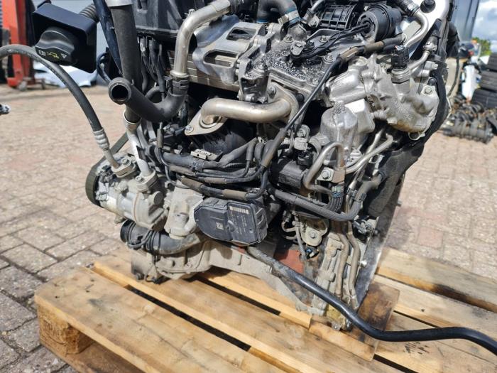 Engine Mercedes Vito 2.2 114 CDI 16V A6510104422 OM651