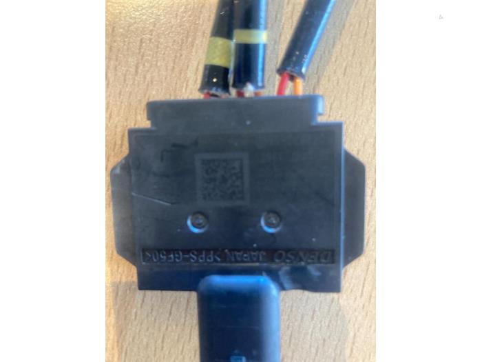 Engine temperature sensor from a Mercedes Miscellaneous 2022