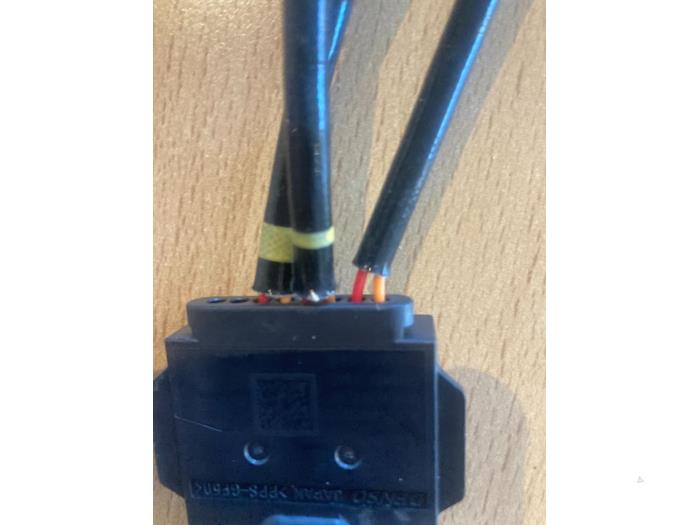 Engine temperature sensor from a Mercedes Miscellaneous 2022