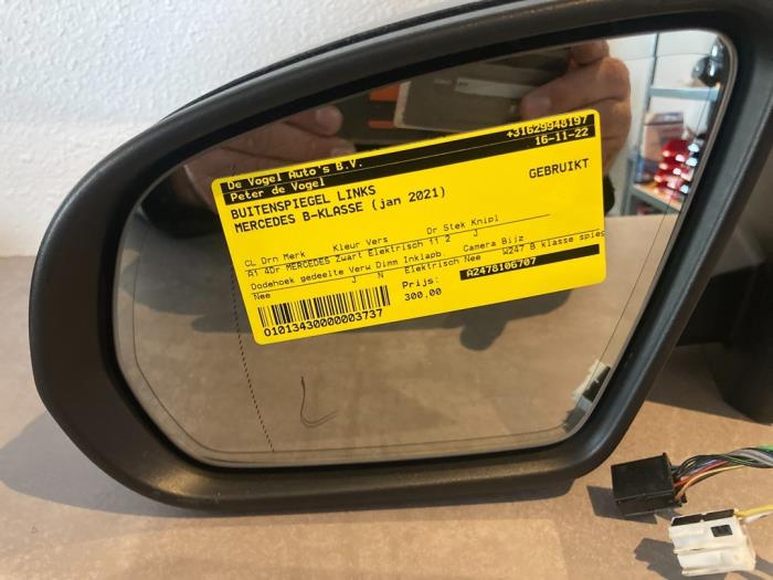 Außenspiegel links van een Mercedes-Benz B (W247)  2021