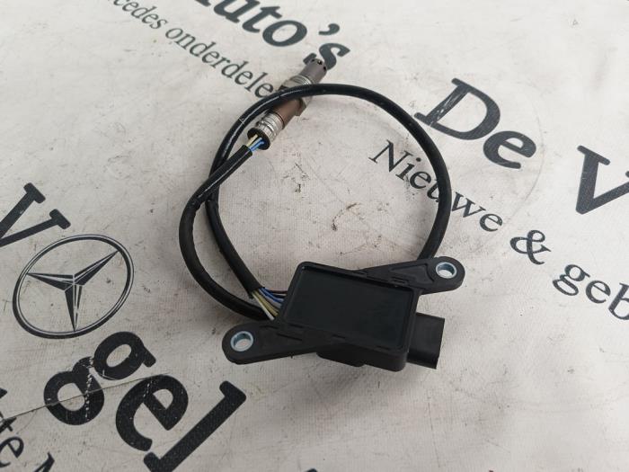 Lambda probe from a Mercedes-Benz Vito (447.6) 2.0 114 CDI 16V 2022