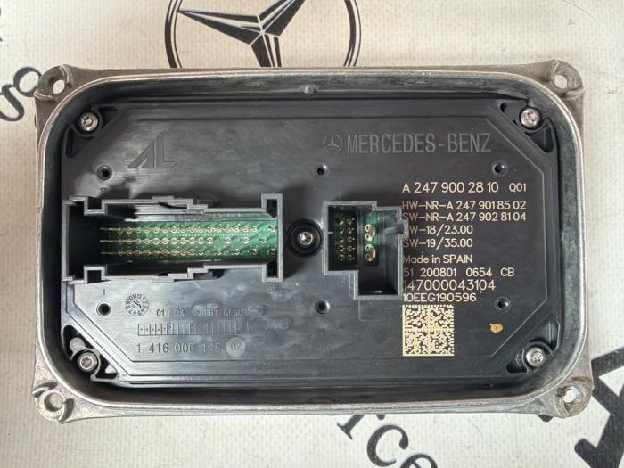 Używane Modułowy reflektor LED Mercedes A (177.0) 1.3 A-200 Turbo 16V Cena € 90,75 Z VAT oferowane przez De Vogel Auto's B.V.