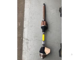 Used Front drive shaft, right Mercedes Sprinter 3t (910.6) Price € 332,75 Inclusive VAT offered by De Vogel Auto's B.V.
