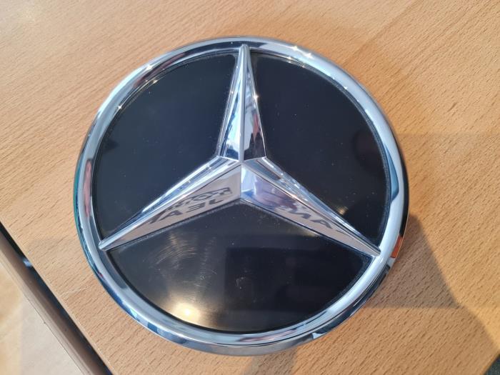 Emblemat z Mercedes C-Klasse 2021