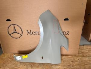 Used Front wing, left Mercedes Vito (447.6) Price € 229,90 Inclusive VAT offered by De Vogel Auto's B.V.