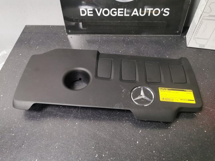 Gebrauchte Abdeckblech Motor Mercedes A (177.0) Preis € 90,75 Mit Mehrwertsteuer angeboten von De Vogel Auto's B.V.