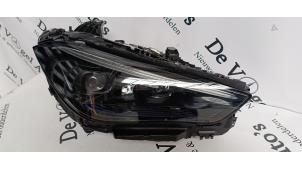 Used Headlight, right Mercedes CLE (C236) 3.0 450 4-Matic 24V Price € 950,00 Margin scheme offered by De Vogel Auto's B.V.