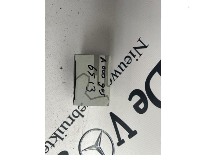 Begagnade Sensor (övriga) Mercedes C (W205) C-63 S,Edition 1 AMG 4.0 V8 Biturbo Pris € 90,75 Inklusive moms erbjuds av De Vogel Auto's B.V.