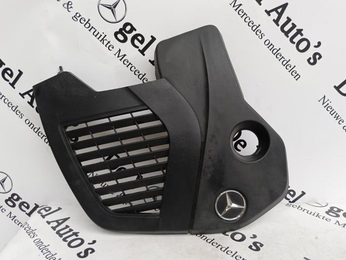 Usados Cobertor motor Mercedes Vito (447.6) 2.0 116 CDI 16V Precio € 90,75 IVA incluido ofrecido por De Vogel Auto's B.V.
