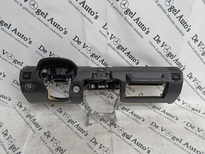 Używane Panel Mercedes G (463) G 350 BlueTEC V6 24V Cena € 1.815,00 Z VAT oferowane przez De Vogel Auto's B.V.