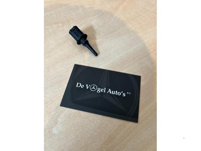 Gebrauchte Temperatursensor außen Mercedes GLA (H247) 1.3 250 e Turbo 16V Preis € 60,50 Mit Mehrwertsteuer angeboten von De Vogel Auto's B.V.