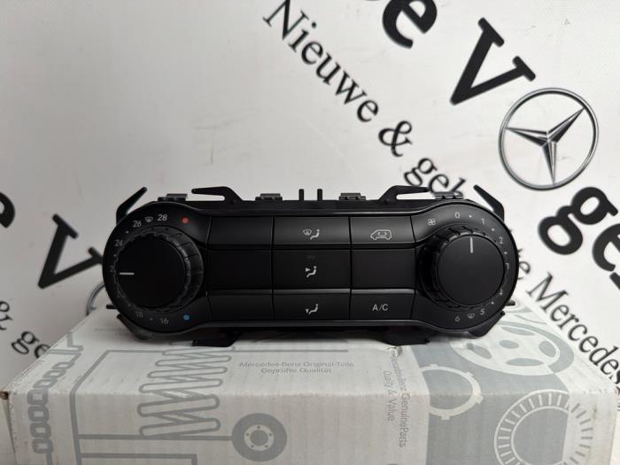 Neuf Climatisation (complète) Mercedes Vito (447.6) 2.2 116 CDI 16V Prix € 361,79 Prix TTC proposé par De Vogel Auto's B.V.