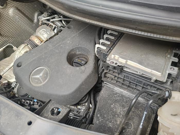 Used Engine Mercedes V (447.8) 2.0 200d 16V Price € 7.260,00 Inclusive VAT offered by De Vogel Auto's B.V.