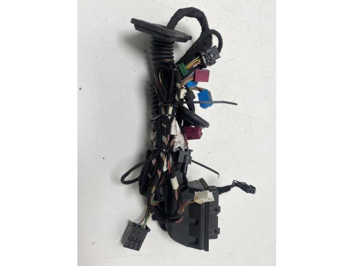 Używane Kabel (rózne) Mercedes ML III (166) 3.0 ML-350 BlueTEC V6 24V 4-Matic Cena na żądanie oferowane przez DevOps
