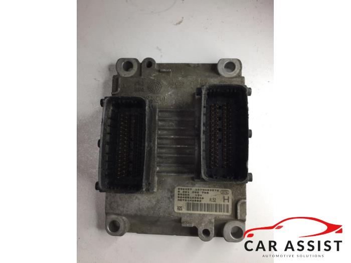 Używane Komputer sterowania silnika Alfa Romeo 147 Cena € 100,00 Procedura marży oferowane przez Car Assist