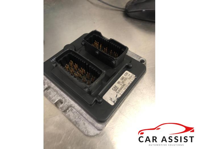 Used Engine management computer Opel Zafira Price on request offered by Car Assist