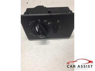 Used Light switch Mercedes Vito Price on request offered by Car Assist