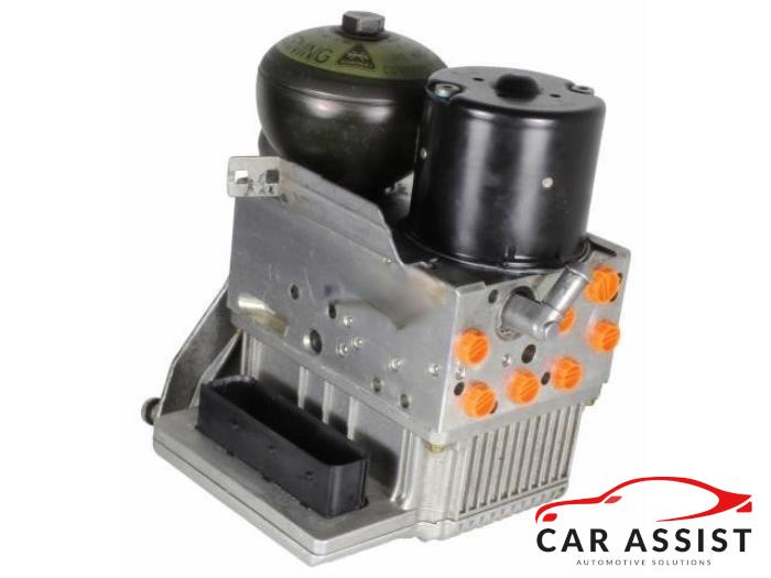 Renoverade ABS-pump Mercedes E (VF211) Pris € 665,50 Inklusive moms erbjuds av Car Assist