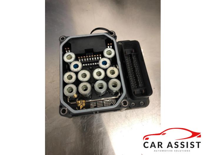 Używane Sterownik ABS Audi A6 Cena € 100,00 Procedura marży oferowane przez Car Assist