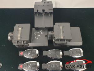 Usagé Serrure de contact électronique Mercedes Vito (639.6) 2.2 110 CDI 16V Euro 5 Prix € 482,79 Prix TTC proposé par Car Assist