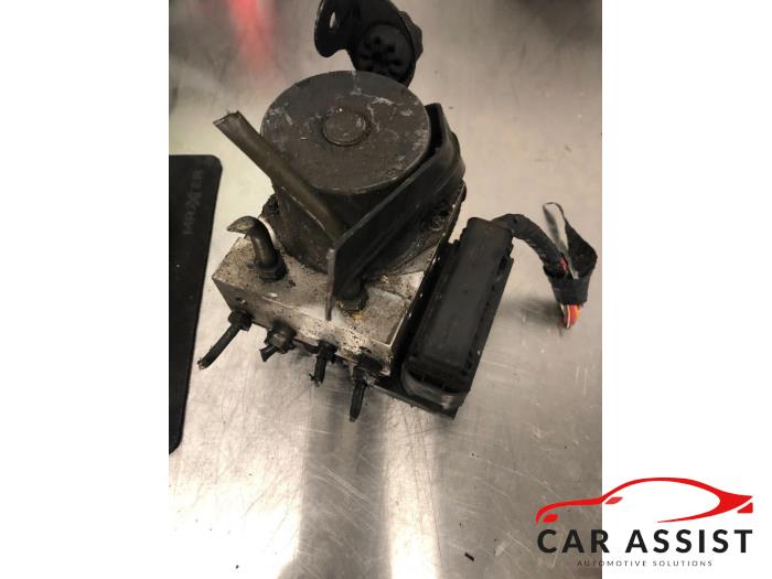 Używane Pompa ABS BMW X5 Cena na żądanie oferowane przez Car Assist