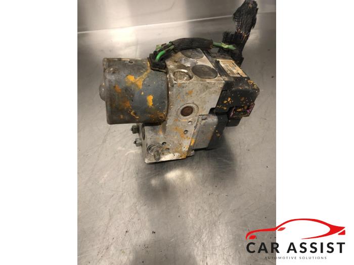 Używane Pompa ABS Opel Zafira Cena na żądanie oferowane przez Car Assist