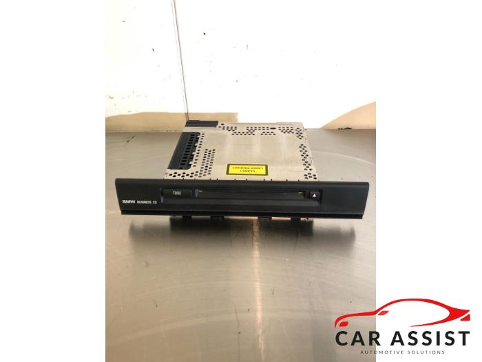 Używane Odtwarzacz CD BMW X5 Cena € 45,00 Procedura marży oferowane przez Car Assist