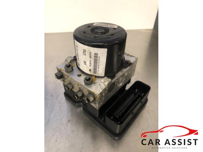Begagnade ABS-pump Volkswagen Transporter Pris på förfrågan erbjuds av Car Assist
