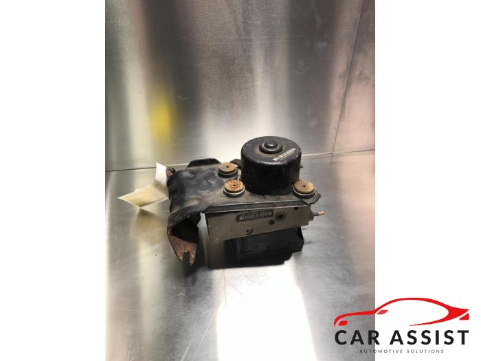 Used ABS pump Volvo S80 Price on request offered by Car Assist