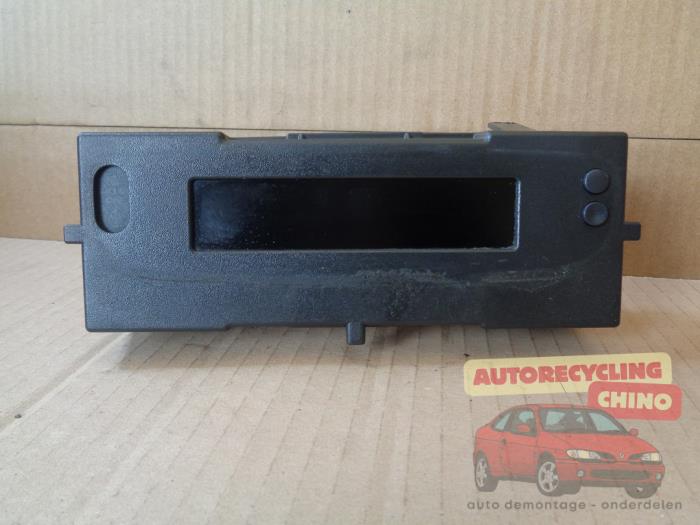Begagnade Innerdisplay Renault Clio III (BR/CR) 1.5 dCi 85 Pris € 15,00 Marginaltabell erbjuds av Autorecycling Chino B.V.