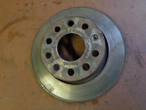 Used Rear brake disc Seat Leon (1P1) 1.6 Price € 25,00 Margin scheme offered by Autorecycling Bart