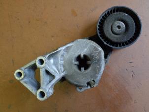 Used Drive belt tensioner Seat Leon (1P1) 1.6 Price € 35,00 Margin scheme offered by Autorecycling Bart