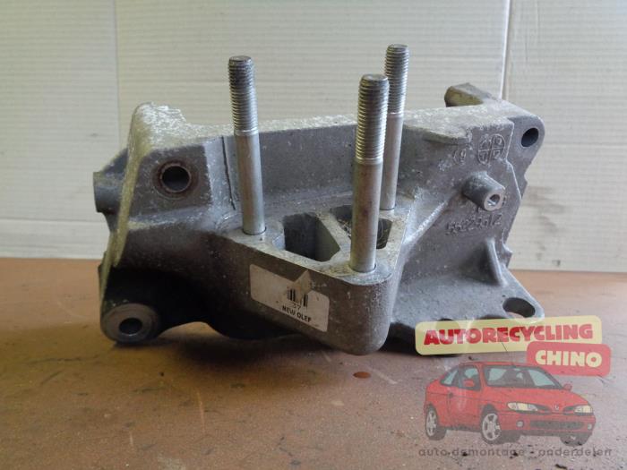 Used Engine mount Ford Ka II 1.3 TDCi 16V Price € 19,00 Margin scheme offered by Autorecycling Chino B.V.