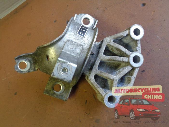 Used Engine mount Ford Ka II 1.3 TDCi 16V Price € 19,00 Margin scheme offered by Autorecycling Chino B.V.