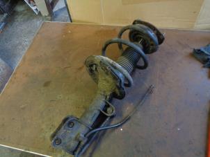 Used Front shock absorber rod, left Hyundai H-300 2.5 CRDi Price € 75,00 Margin scheme offered by Autorecycling Bart