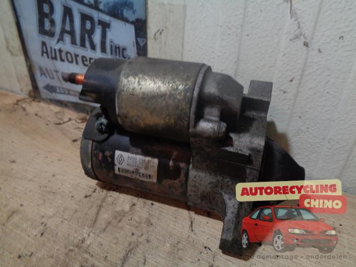 Gebrauchte Anlasser Renault Clio III (BR/CR) 1.6 16V Preis € 27,00 Margenregelung angeboten von Autorecycling Chino B.V.