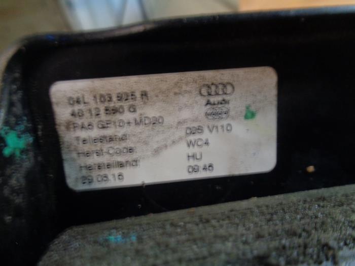 Motor Schutzblech van een Audi Q3 (8UB/8UG) 2.0 TDI 16V 150 Quattro 2016