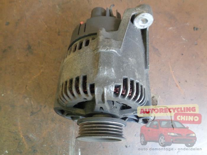 Begagnade Dynamo Fiat Punto II (188) 1.2 16V Pris € 26,00 Marginaltabell erbjuds av Autorecycling Chino B.V.