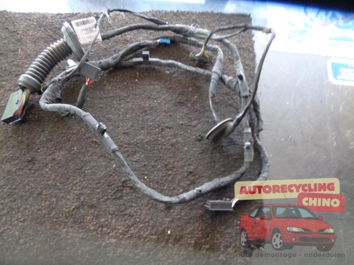 Używane Kabel (rózne) BMW 1 serie (F40) 118i 1.5 TwinPower 12V Cena € 38,00 Procedura marży oferowane przez Autorecycling Chino B.V.