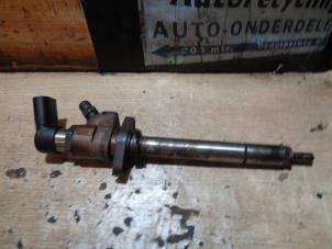Used Injector (diesel) Volvo V50 (MW) 2.0 D 16V Price € 75,00 Margin scheme offered by Autorecycling Bart