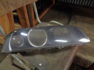 Used Headlight lens, right BMW 5 serie (E39) 520d 16V Price € 20,00 Margin scheme offered by Autorecycling Bart