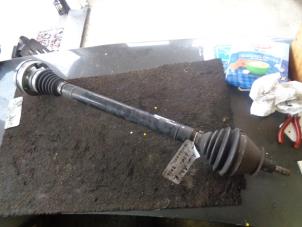 Used Front drive shaft, right Audi A1 Sportback (8XA/8XF) 1.6 TDI 16V Price € 60,00 Margin scheme offered by Autorecycling Bart