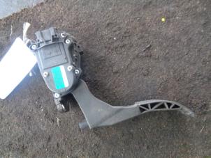 Used Accelerator pedal Volkswagen Fox (5Z) 1.2 Price € 20,00 Margin scheme offered by Autorecycling Bart