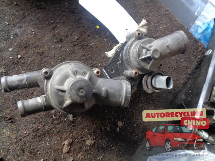 Thermostat housing Volkswagen Polo IV 03C121111G BKG