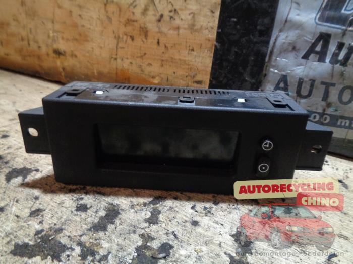 Begagnade Innerdisplay Opel Corsa D 1.0 Pris € 12,00 Marginaltabell erbjuds av Autorecycling Chino B.V.